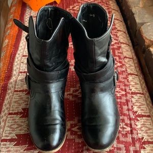 Madden Girl Billy Booties Black 7.5M